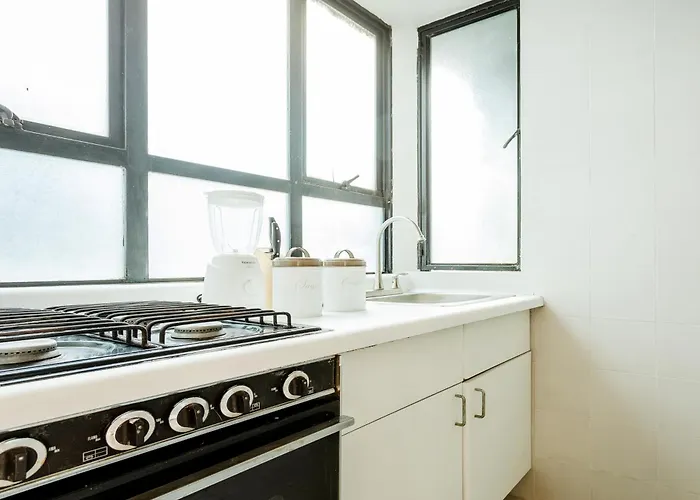 Roma Norte Retreat - 2br Wifi- Parking- Sleeps 6 Appartement